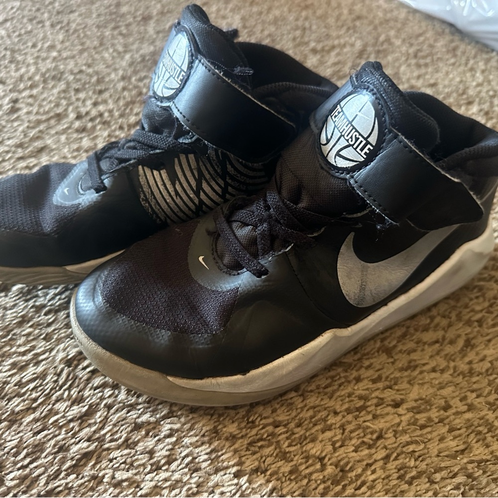Nike Team Hustle
